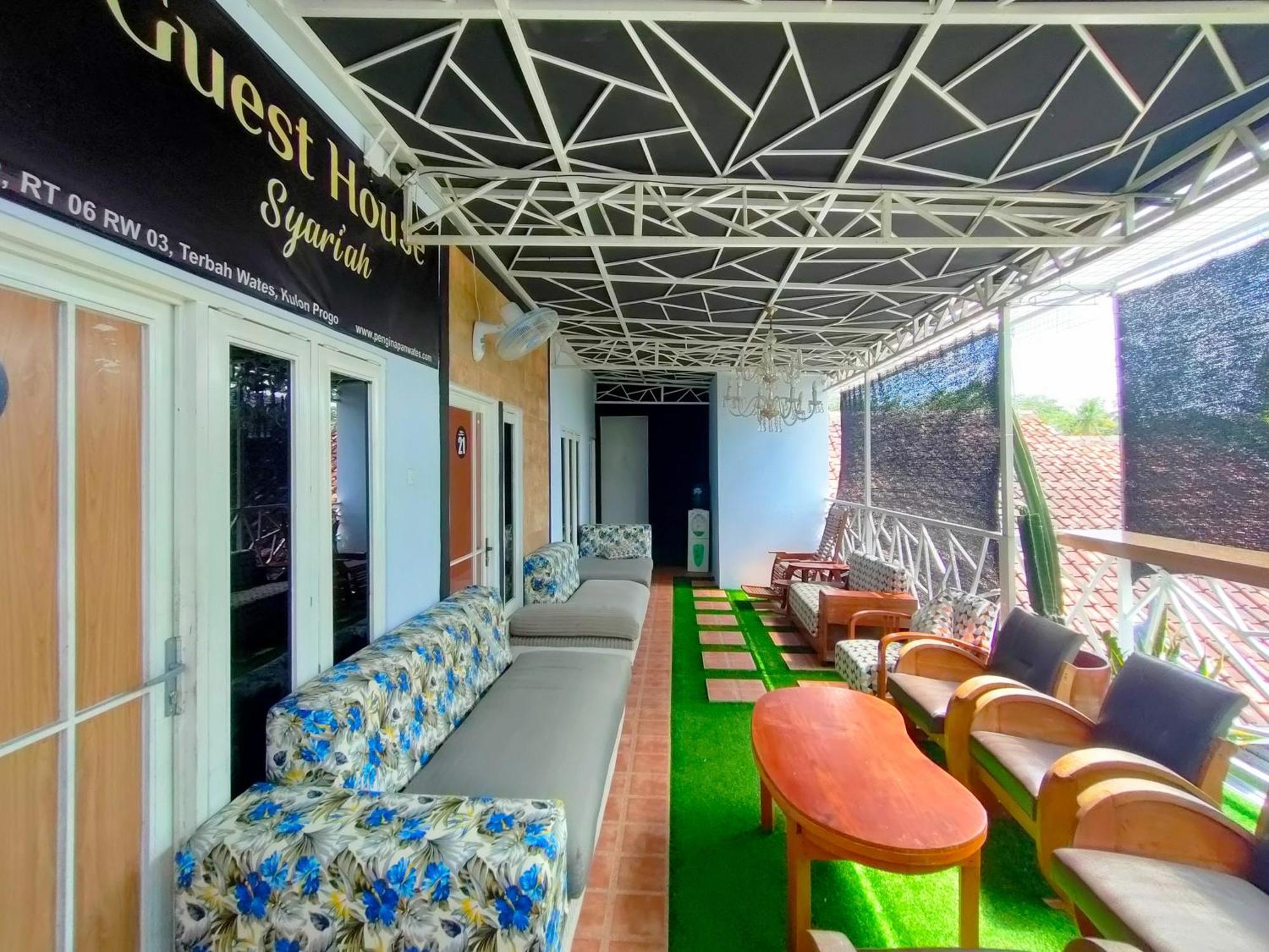 Hotel Reddoorz Syariah Near Stasiun Wates Wates  Esterno foto
