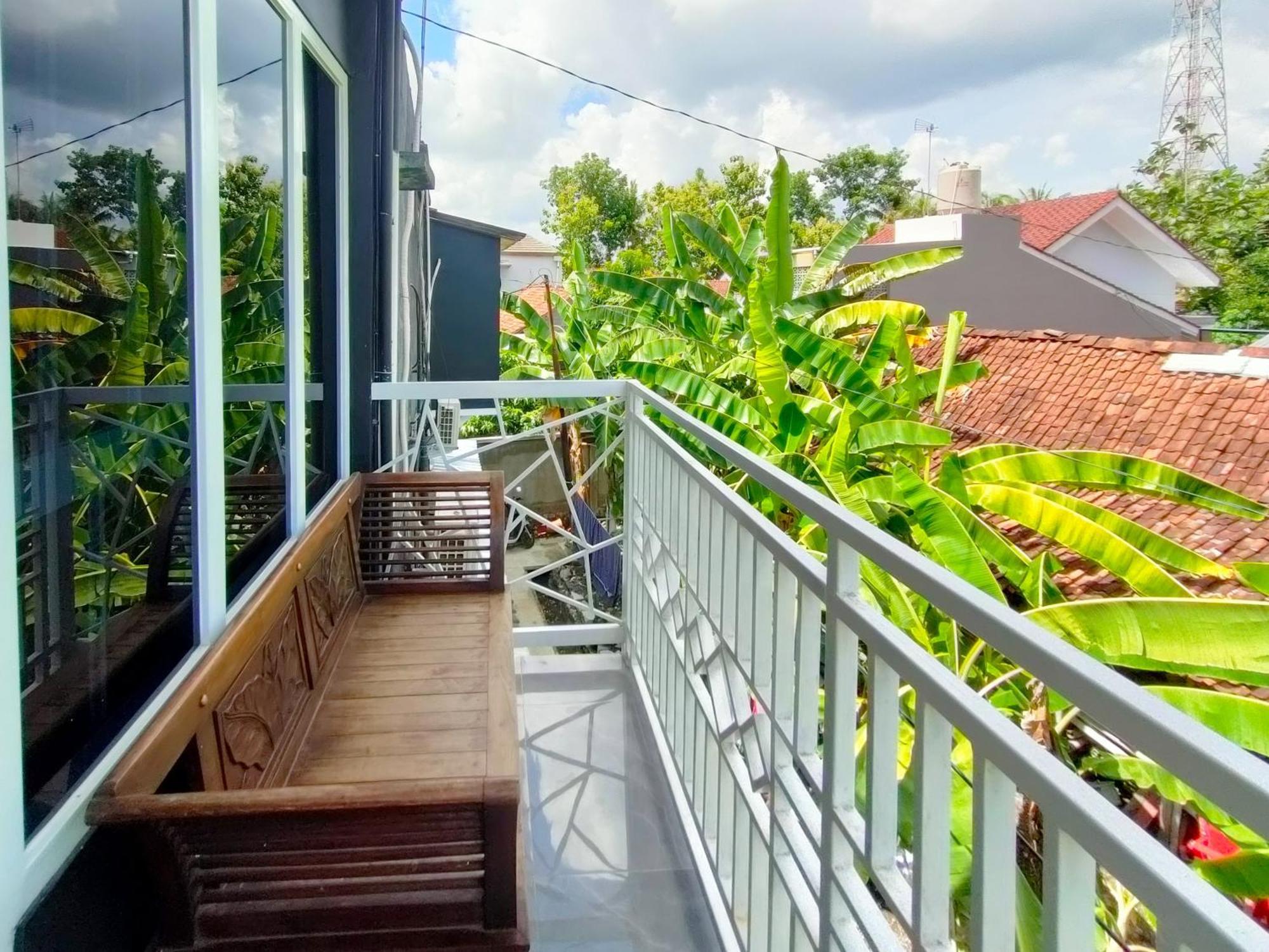 Hotel Reddoorz Syariah Near Stasiun Wates Wates  Esterno foto